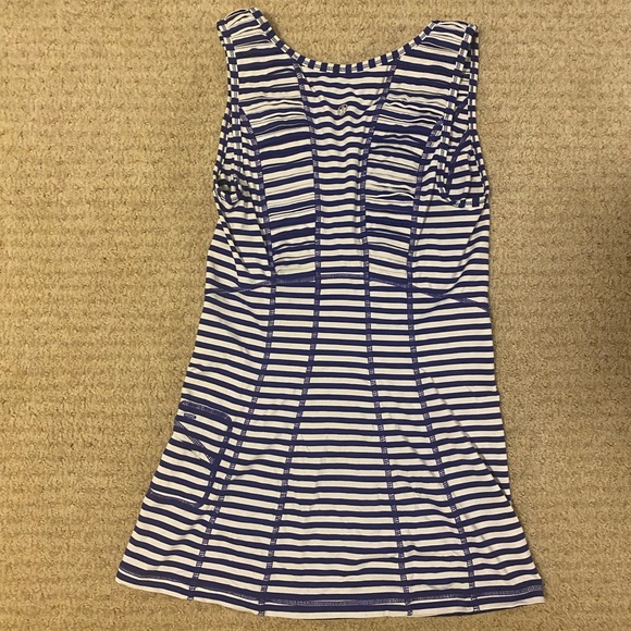 Lululemon top - Picture 3 of 3